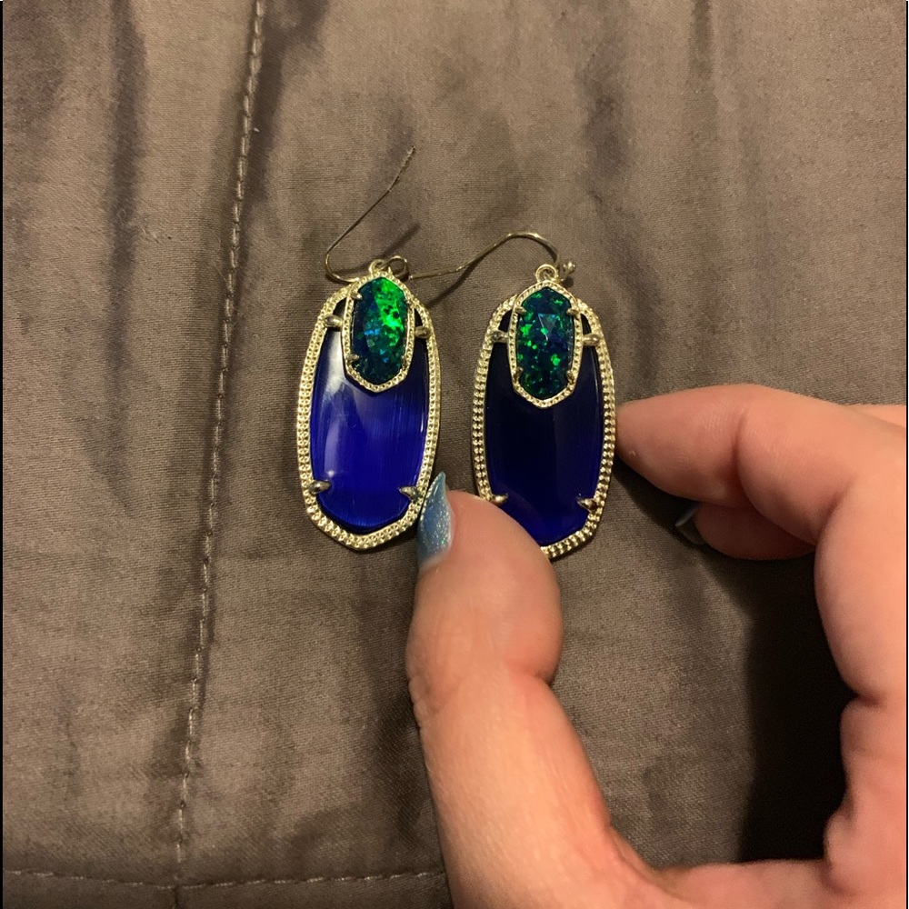 Kendra Scott Emmy Earrings